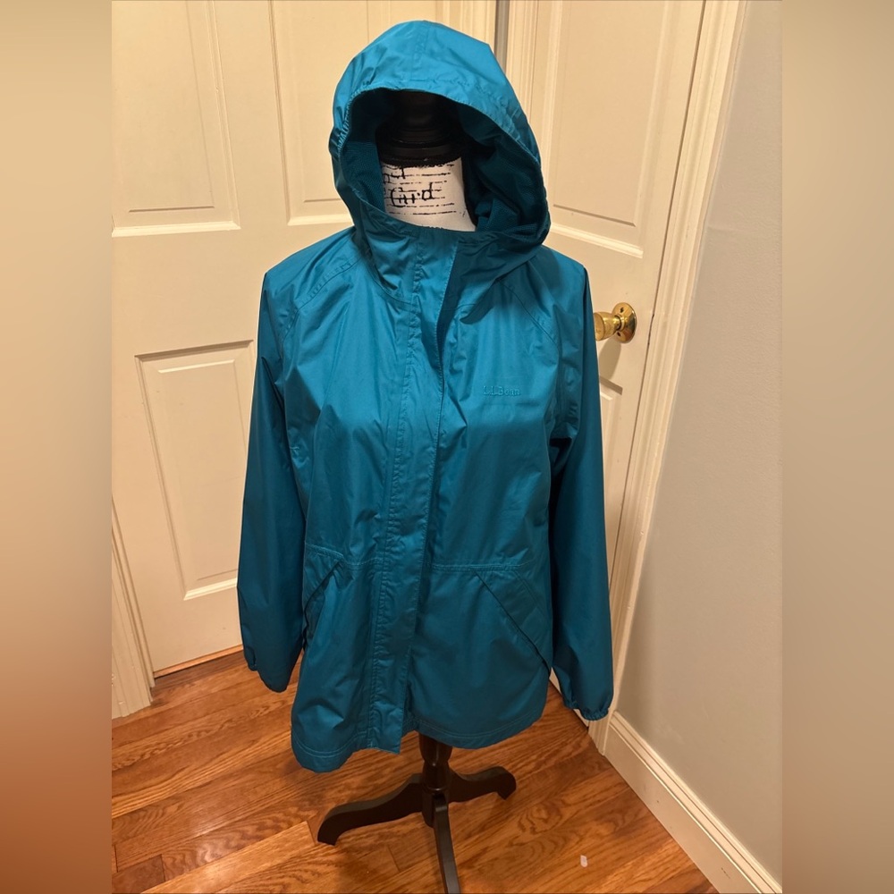 L.L. Bean Women's Blue Recycled Polyester Jacket